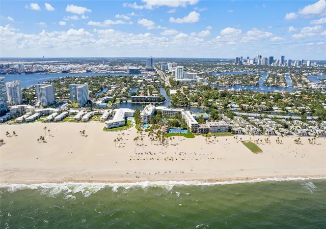 Homes for sale in Fort Lauderdale, FL | 1900 S Ocean Drive, Fort Lauderdale, FL 33316 | Houzeo