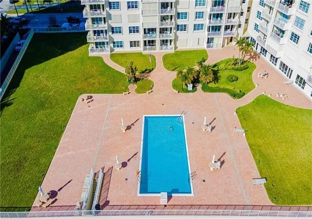 2nd image of 750 N Ocean Blvd #1704, Pompano Beach, FL 33062 | MLS# F10419699