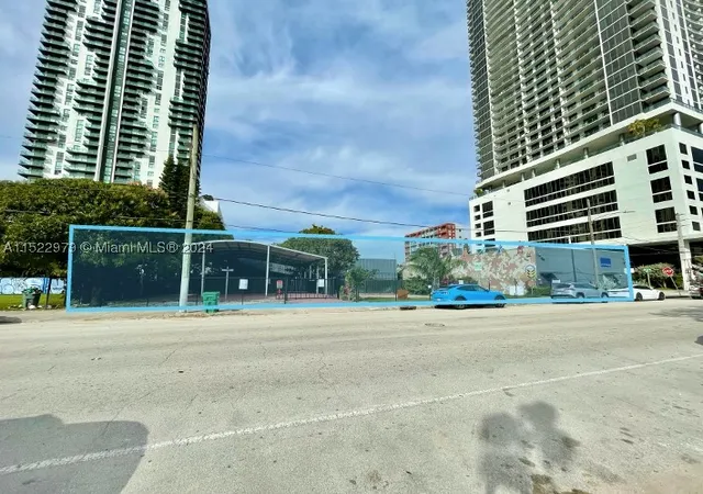 4th image of 1542 Ne 1St Ave, Miami, FL 33132 | MLS# A11522979