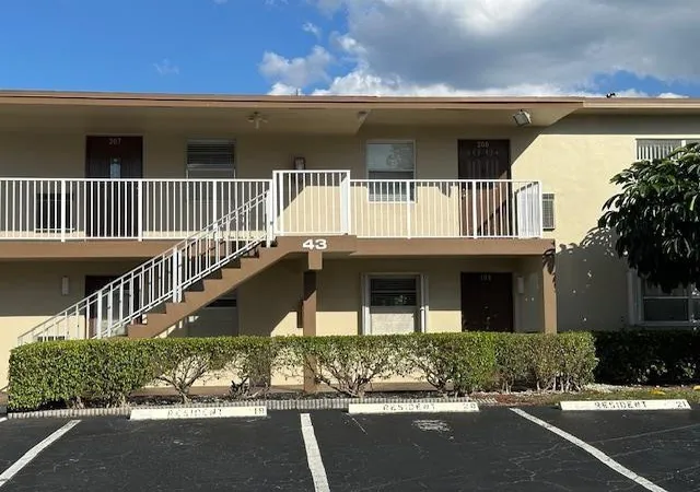 2nd image of 600 Nw 77th Ave #208, Margate, FL 33063 | MLS# F10424778