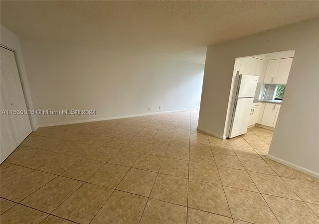 Homes for sale in Sunny Isles Beach, FL | 17021 N Bay Rd #320-4, Sunny Isles Beach, FL 33160 | MLS# A11539005