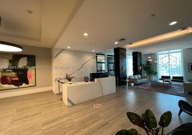 2nd image of 140 S Dixie Hwy #521, Hollywood, FL 33020 | MLS# A11555392