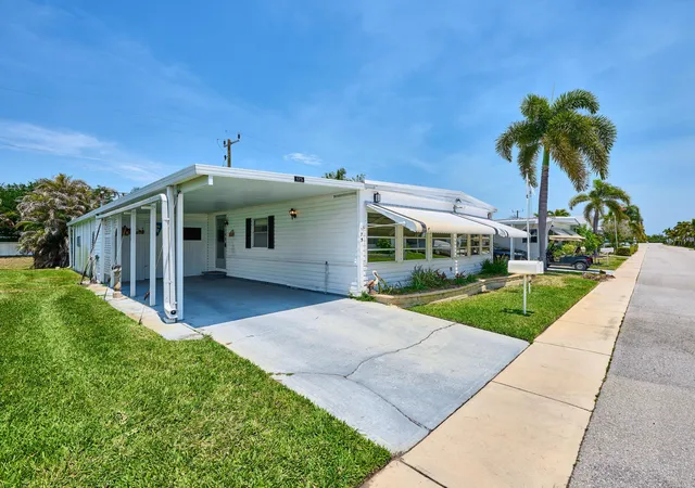 1st image of 4300 Se Saint Lucie Blvd #175, Stuart, FL 34997 | MLS# R10972233