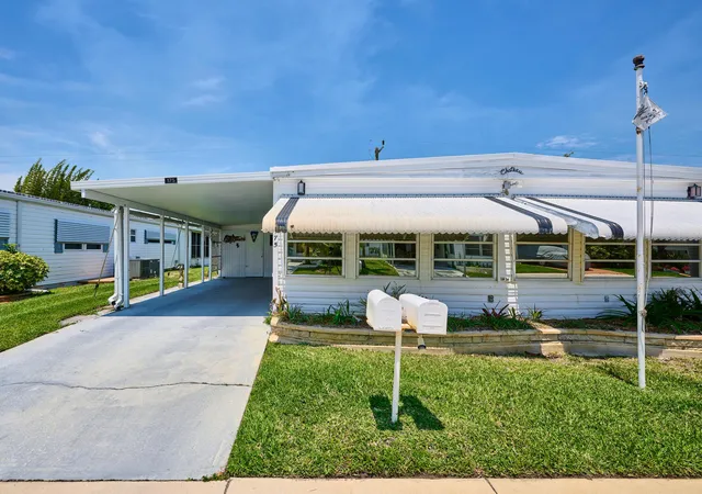 2nd image of 4300 Se Saint Lucie Blvd #175, Stuart, FL 34997 | MLS# R10972233