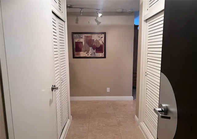2nd image of 3300 Ne 36Th St #518, Fort Lauderdale, FL 33308 | MLS# F10433923