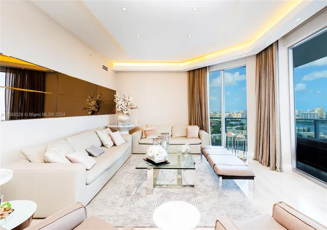 3rd image of 17301 Biscayne Blvd #L-PH-10, North Miami Beach, FL 33160 | MLS# A11593326