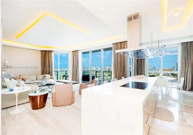 4th image of 17301 Biscayne Blvd #L-PH-10, North Miami Beach, FL 33160 | MLS# A11593326
