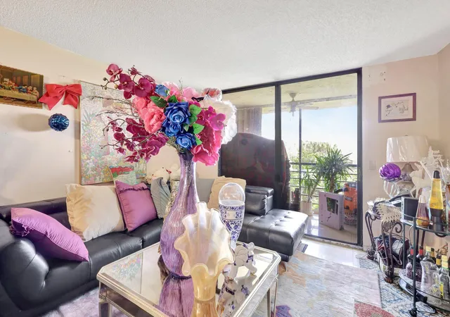 1st image of 4700 W Lucerne Lakes Blvd W #507, Lake Worth, FL 33467 | MLS# R11005684