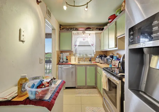 5th image of 4700 W Lucerne Lakes Blvd W, Lake Worth, FL 33467