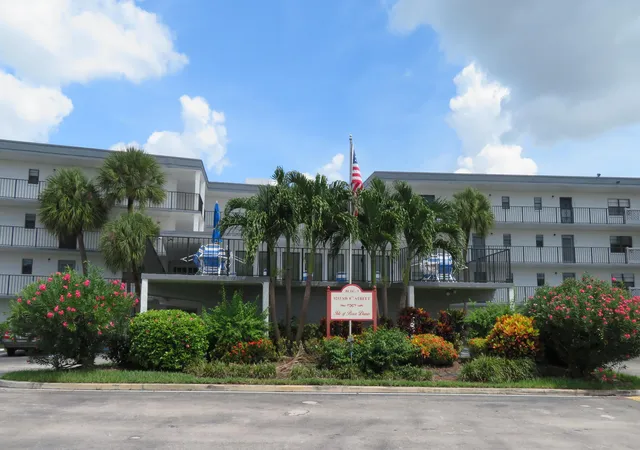 Homes for sale in Boca Raton, FL | 9233 SW 8th St, Boca Raton, FL 33428