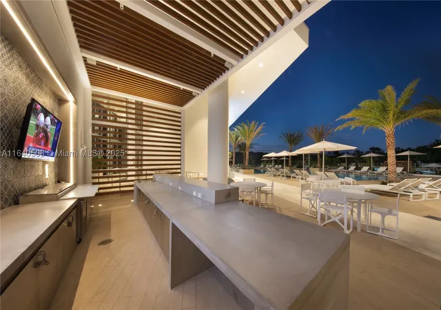 Homes for sale in North Miami Beach, FL | 16385 Biscayne Blvd #PH7, North Miami Beach, FL 33160 | MLS# A11640506