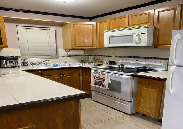 Photo 3 of Condo for sale at 4050 Nw 135Th St #20-1, Opa Locka, FL 33054 | MLS# A11647650 | Listing updated on 2026-01-19