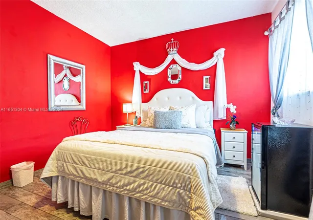 1st image of 815 Sw 10Th Terrace #3V, Hallandale Beach, FL 33009 | MLS# A11651304