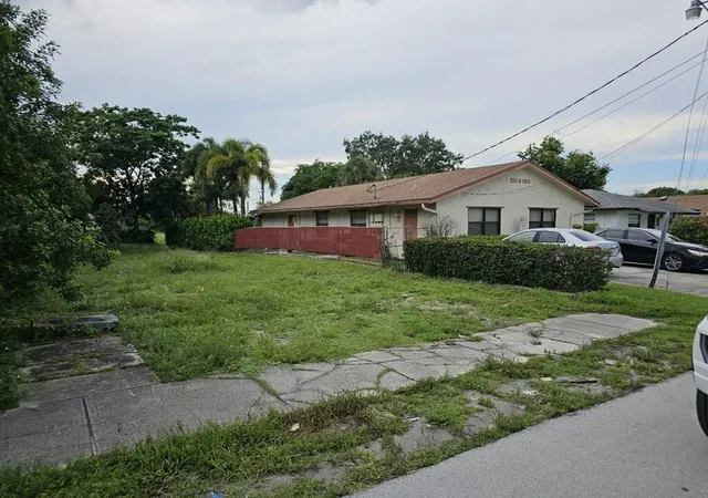 4th image of 265 Nw 1St Ave, Deerfield Beach, FL 33441 | MLS# F10462040