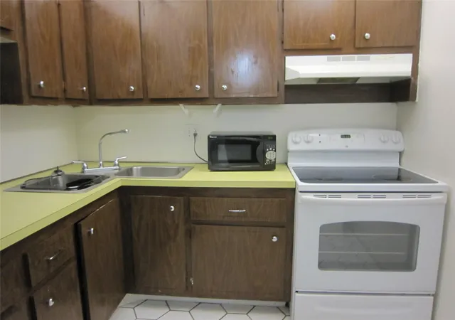 5th image of 6150 Nw 62Nd St, Tamarac, FL 33319