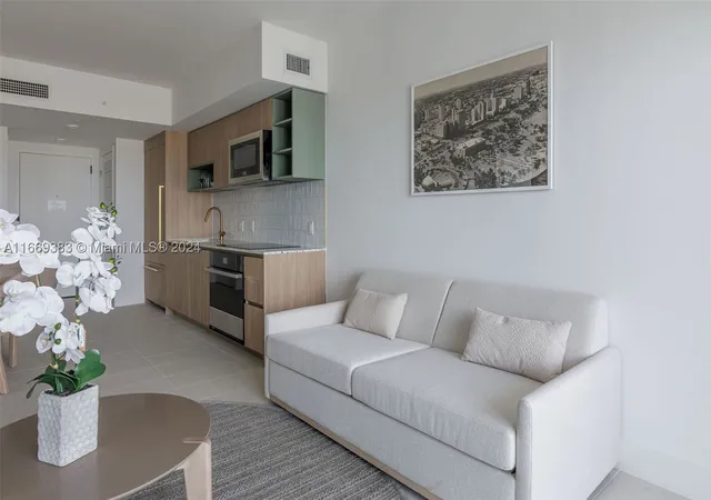 2nd image of 601 Ne 1st Street #4204, Miami, FL 33132 | MLS# A11669383