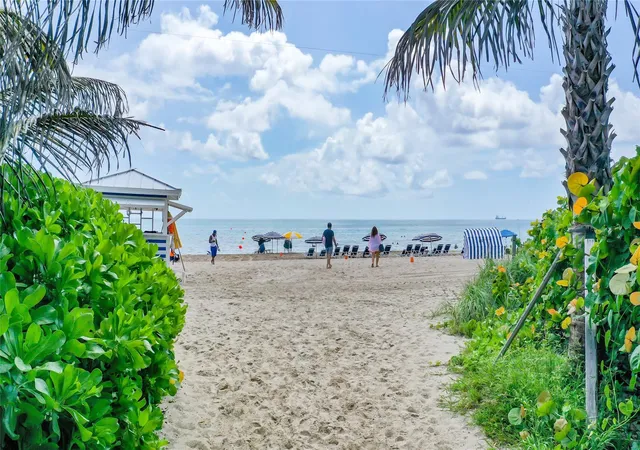 Homes for sale in Miami Beach, FL | 5225 Collins Ave #1417, Miami Beach, FL 33140 | MLS# F10468514