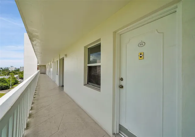Homes for sale in Fort Lauderdale, FL | 2555 Ne 11th St #806, Fort Lauderdale, FL 33304 | MLS# F10468807