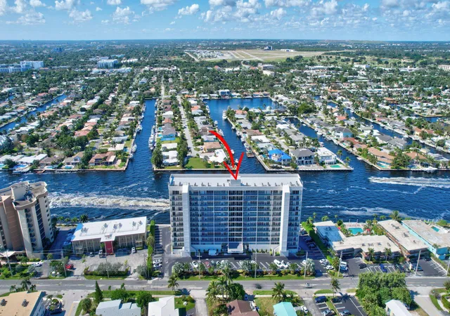 4th image of 521 N Riverside Dr, Pompano Beach, FL 33062