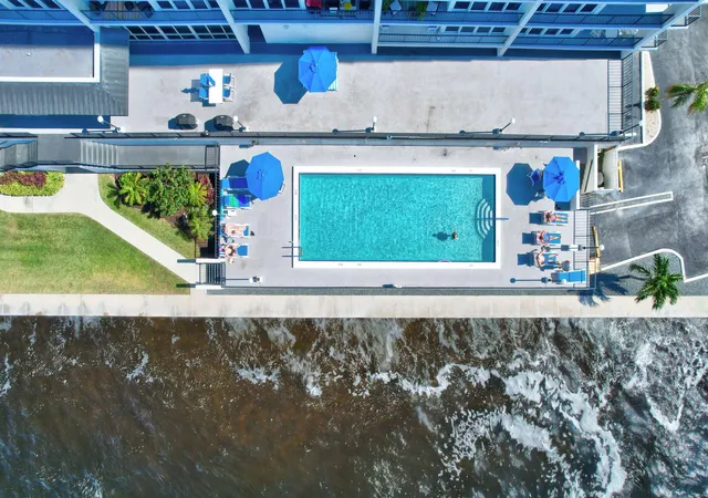5th image of 521 N Riverside Dr, Pompano Beach, FL 33062