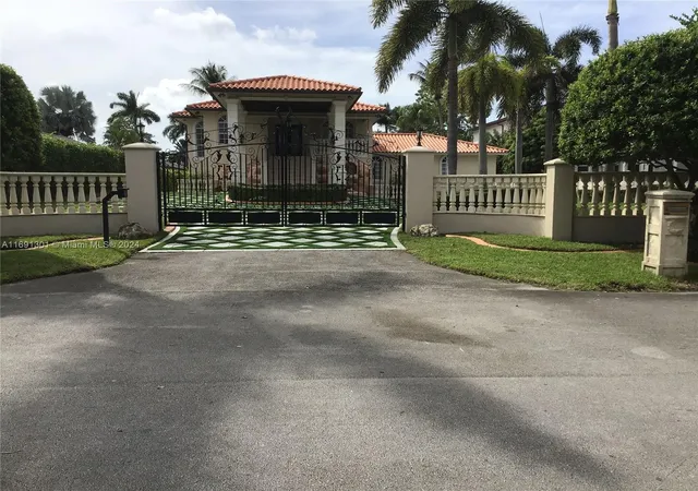 1st image of 13460 Sw 32nd St, Kendall, FL 33175 | MLS# A11691301