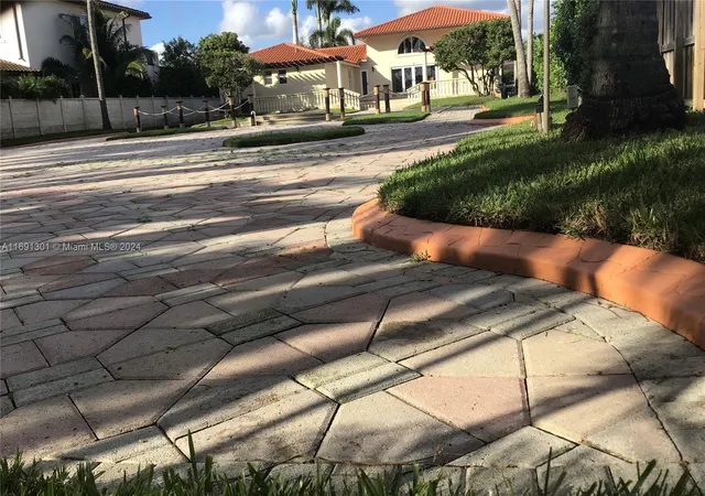4th image of 13460 Sw 32Nd St, Kendall, FL 33175 | MLS# A11691301