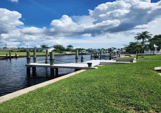 Homes for sale in Cape Coral, FL | 5325 Cocoa Ct, Cape Coral, FL 33904 | MLS# F10471162