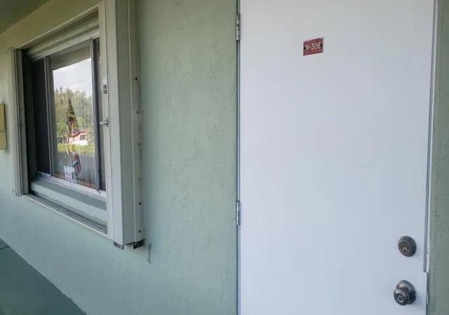 2nd image of 3300 Springdale Blvd #306, Palm Springs, FL 33461 | MLS# R11039584