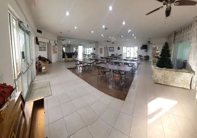 2nd image of 3300 Springdale Blvd, Palm Springs, FL 33461