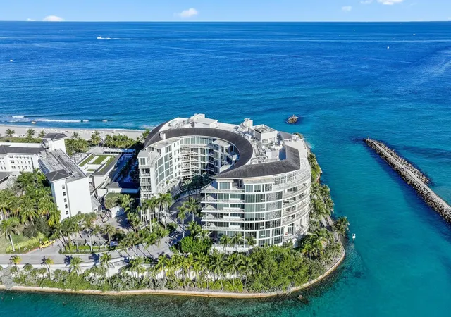 2nd image of 1000 S Ocean Blvd #208, Boca Raton, FL 33432 | MLS# R11040122