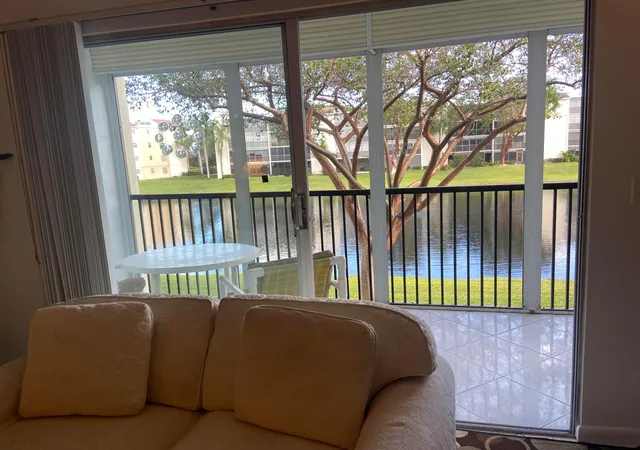 5th image of 14360 Strathmore Ln #206, Delray Beach, FL 33446 | MLS# R11040750
