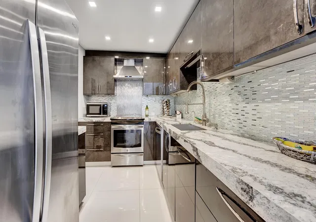 4th image of 3546 S Ocean Blvd #418, Palm Beach, FL 33480 | MLS# R11041446