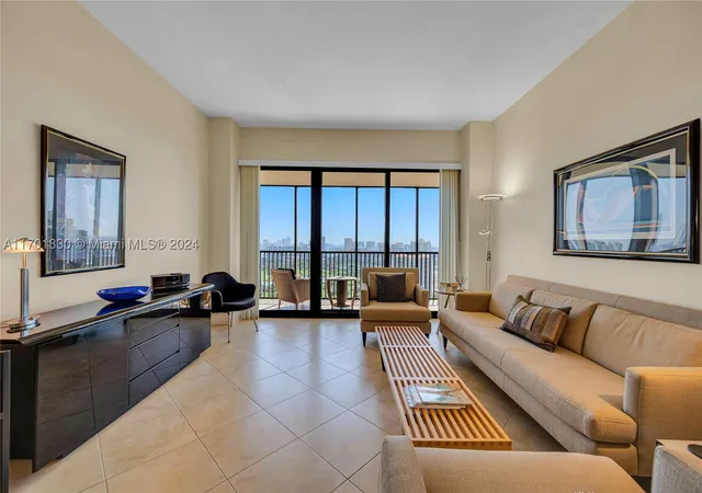 3rd image of 20379 W Country Club Dr #PH-36, Aventura, FL 33180 | MLS# A11701830