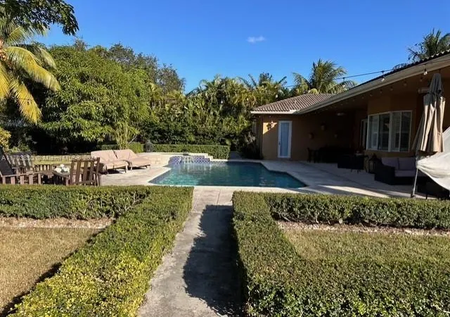 3rd image of 10601 Sw 128Th St, Miami, FL 33176 | MLS# A11703830