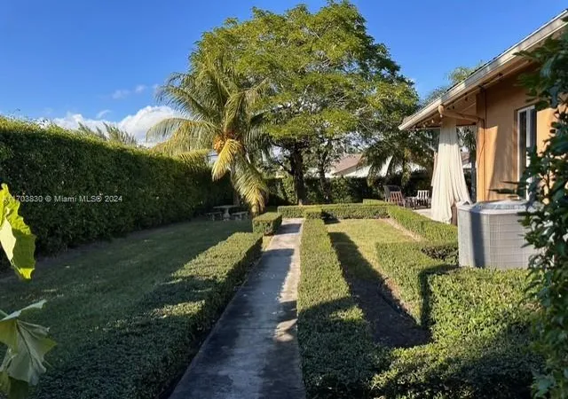 4th image of 10601 Sw 128Th St, Miami, FL 33176 | MLS# A11703830