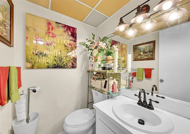 Homes for sale in Sunrise, FL | 10442 Sunrise Lakes Blvd #202, Sunrise, FL 33322 | MLS# F10474563