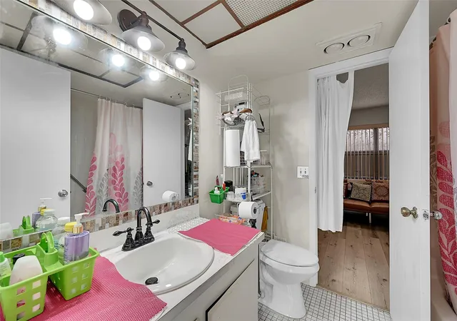 5th image of 10442 Sunrise Lakes Blvd #202, Sunrise, FL 33322 | MLS# F10474563