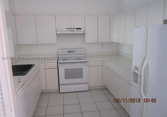 5th image of 20820 San Simeon Way #26-G, Miami, FL 33179 | MLS# A11703497