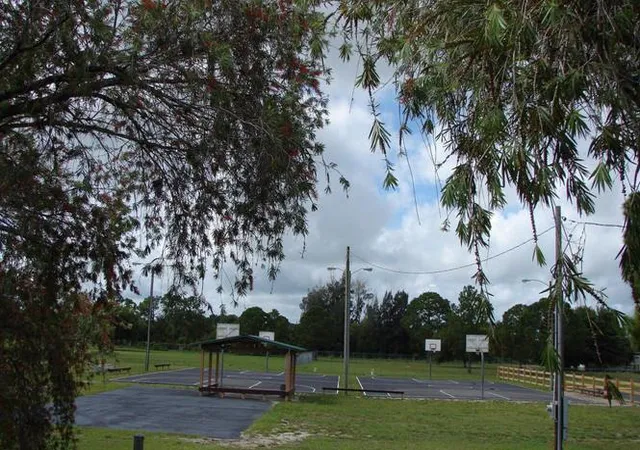 5th image of 560 S Palm St, Clewiston, FL 33440 | MLS# R11042481