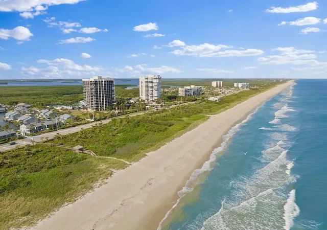 Homes for sale in Hutchinson Island, FL | 4949 N Hwy A1a #61, Hutchinson Island, FL 34949 | MLS# R11044714