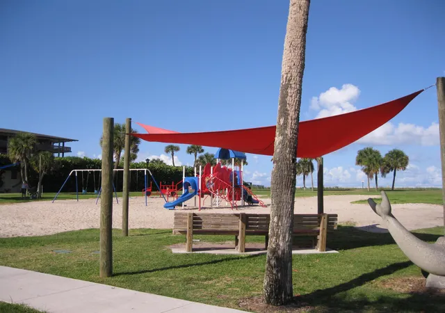 Homes for sale in Vero Beach, FL | 5300 Highway A1a, Vero Beach, FL 32963 | Houzeo