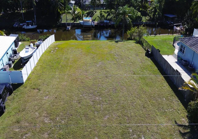 32nd image of 178 Ne Dominican Ter, Port St Lucie, FL 34983 | MLS# R11046533
