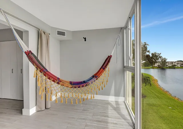 Homes for sale in Deerfield Beach, FL | 3107 Cambridge, Deerfield Beach, FL 33442 | Houzeo
