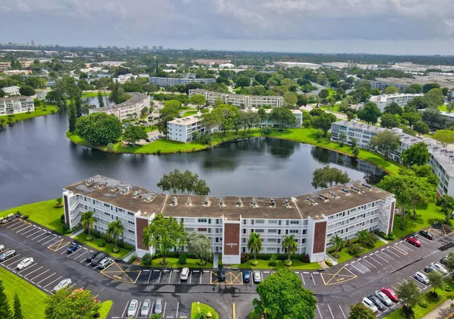 Homes for sale in Deerfield Beach, FL | 3107 Cambridge #3107, Deerfield Beach, FL 33442 | MLS# F10479052