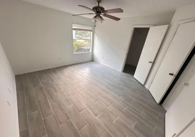 4th image of 1401 Village Blvd #1512, West Palm Beach, FL 33409 | MLS# R11049522