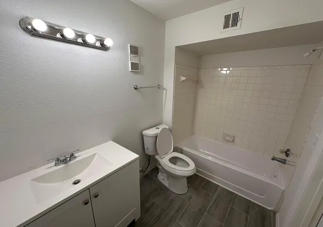 5th image of 1401 Village Blvd #1512, West Palm Beach, FL 33409 | MLS# R11049522
