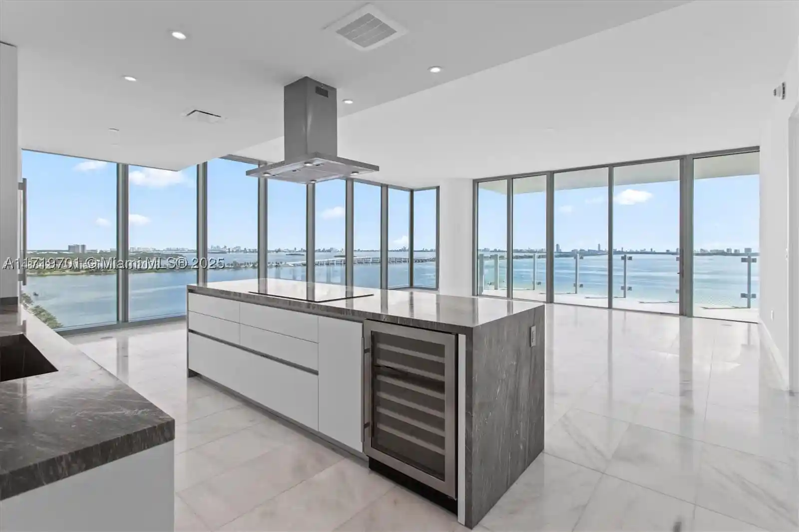 Listing Photo 2 - Condo for sale in Missoni Baia located at 700 Ne 26Th Ter, Miami, FL 33137 - Unit #2001