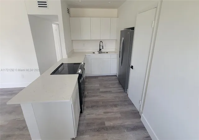 5th image of 1560 Ne 42Nd Ct, Pompano Beach, FL 33064 | MLS# A11721292