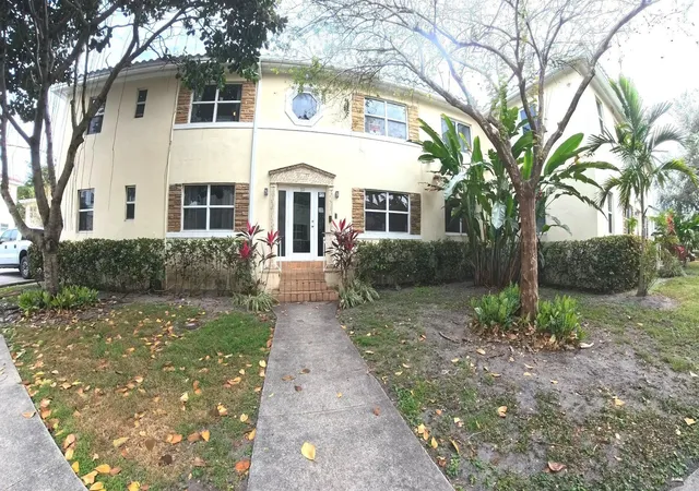 1st image of 723 Ne 91st St #4c, Miami Shores, FL 33138 | MLS# F10479807