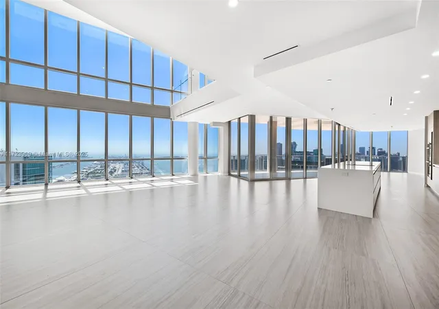3rd image of 851 Ne 1St Ave #PH 5411, Miami, FL 33132 | MLS# A11723909